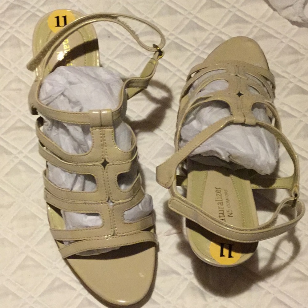 Shoes sandals